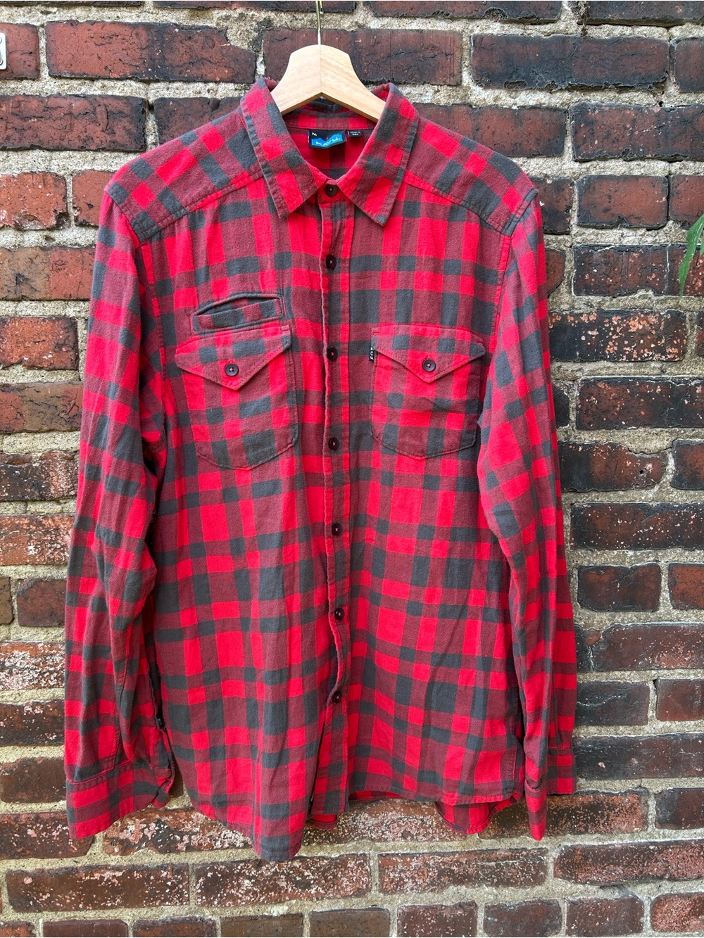 KAVU Lorenzo 100% Cotton flannel Plaid shirt - Men’s M